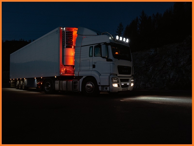 5 Types of Truck Driving Jobs by newtohr